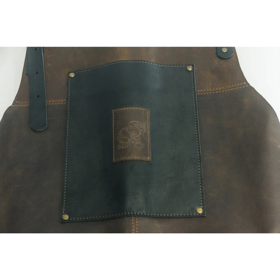 Closer look at top of Beavercraft AP3X – Adjustable Black&Brown Leather Work Apron