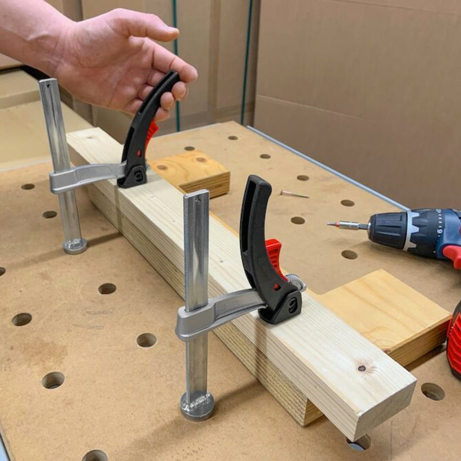 Bessey Tools 8 inch MFT KilKlamp Ratcheting Clamp for 19mm Holes being adjusted