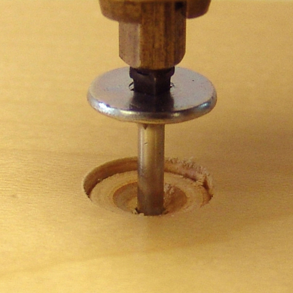 Screwing PowerHead screw