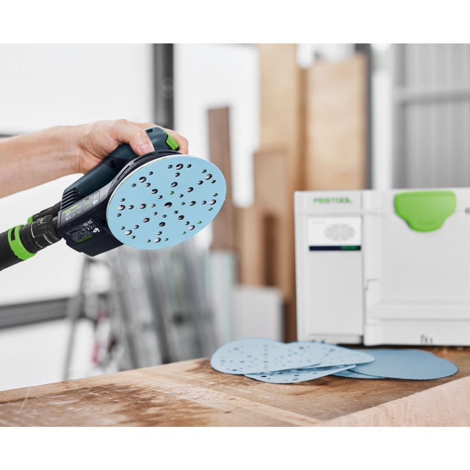 Hand holding sander with Granat abrasive