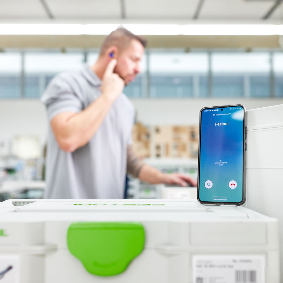 Festool Bluetooth Hearing Protection GHS 25 577793 answering call