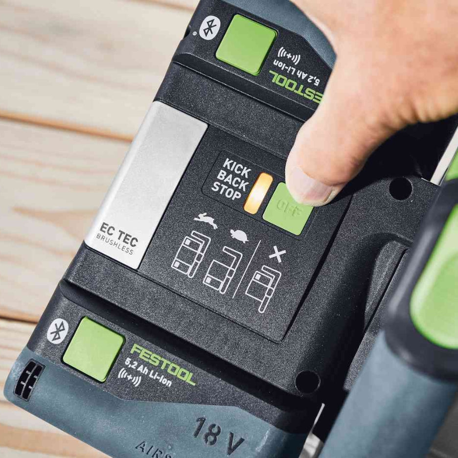 The kickback stop helps to reduce the risk of injury from kickback when sawing or plunging the tool into the workpiece