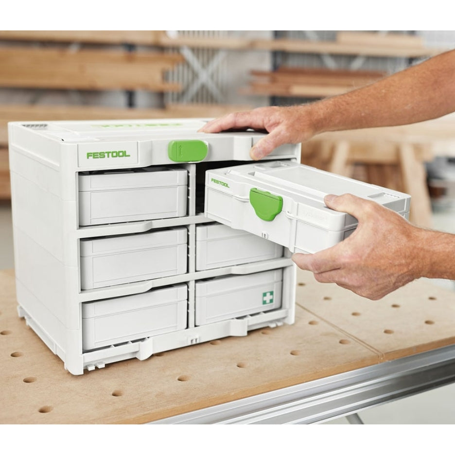 Hands placing SYS 3 S in Systainer Rack