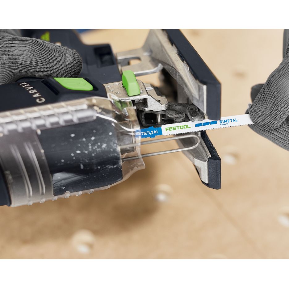 Hand attaching Festool Jigsaw Blade to jigsaw