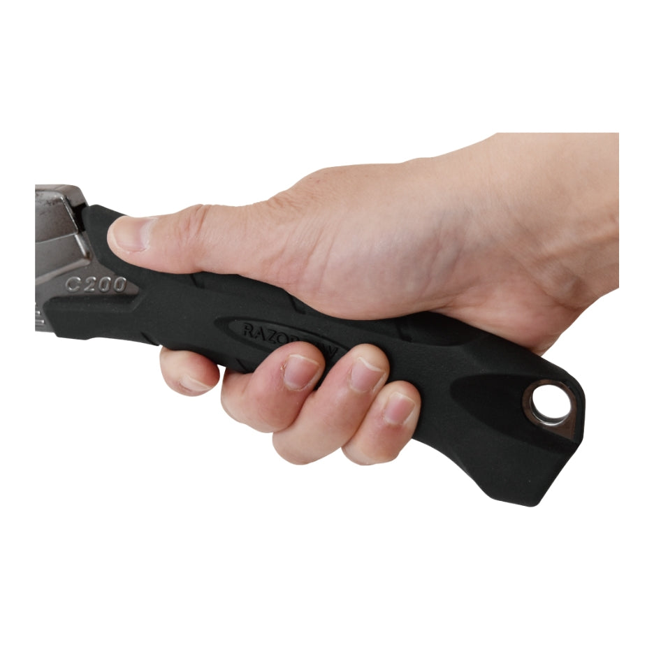 Gyokucho Razorsaw Cast 200mm Folding Saw with Large Teeth hand holding handle
