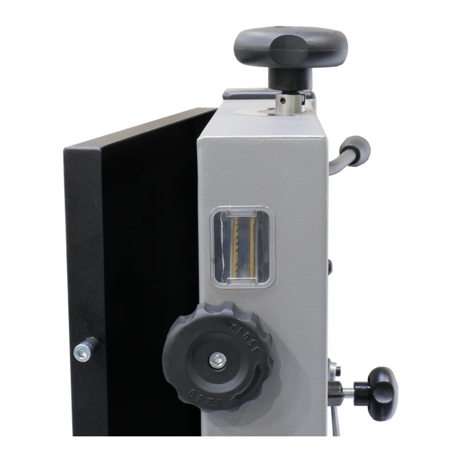 Tension gauge indicator and hand knobs