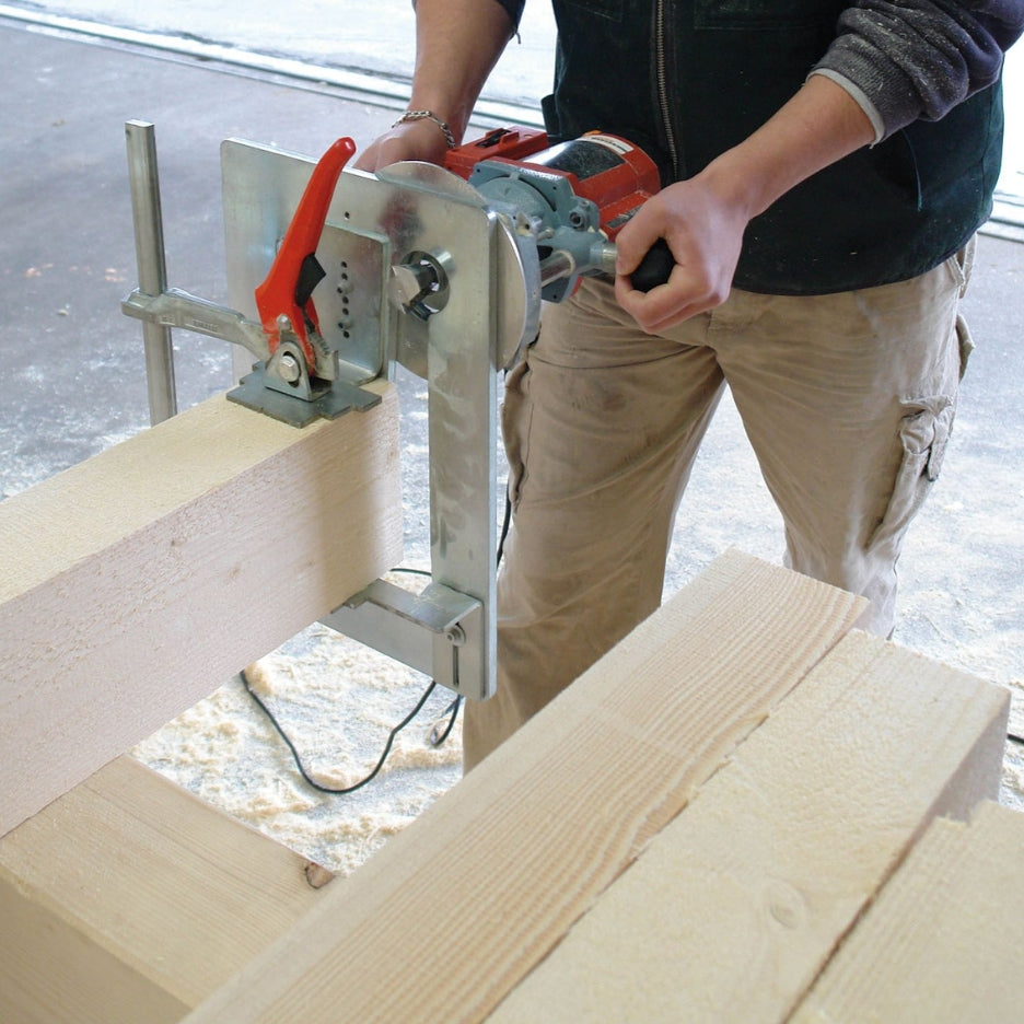 Man using Mafell plunge router with Arunda template attached
