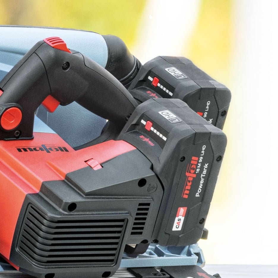 With 2 CAS batteries for exceptional power, independence and thanks to the CAS battery system, nothing stands in the way of flexible use of other system partners.