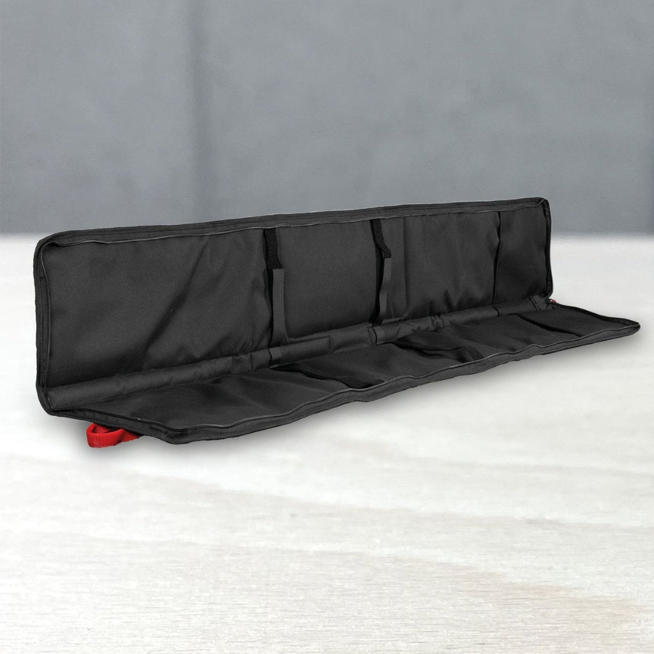 Quick access: Large opening for easy storage of the guide rails.