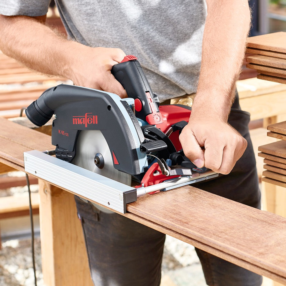 Mafell Plunge Cut Circular Saw K 65 cc 91B023 rip cut with parallel edge guide