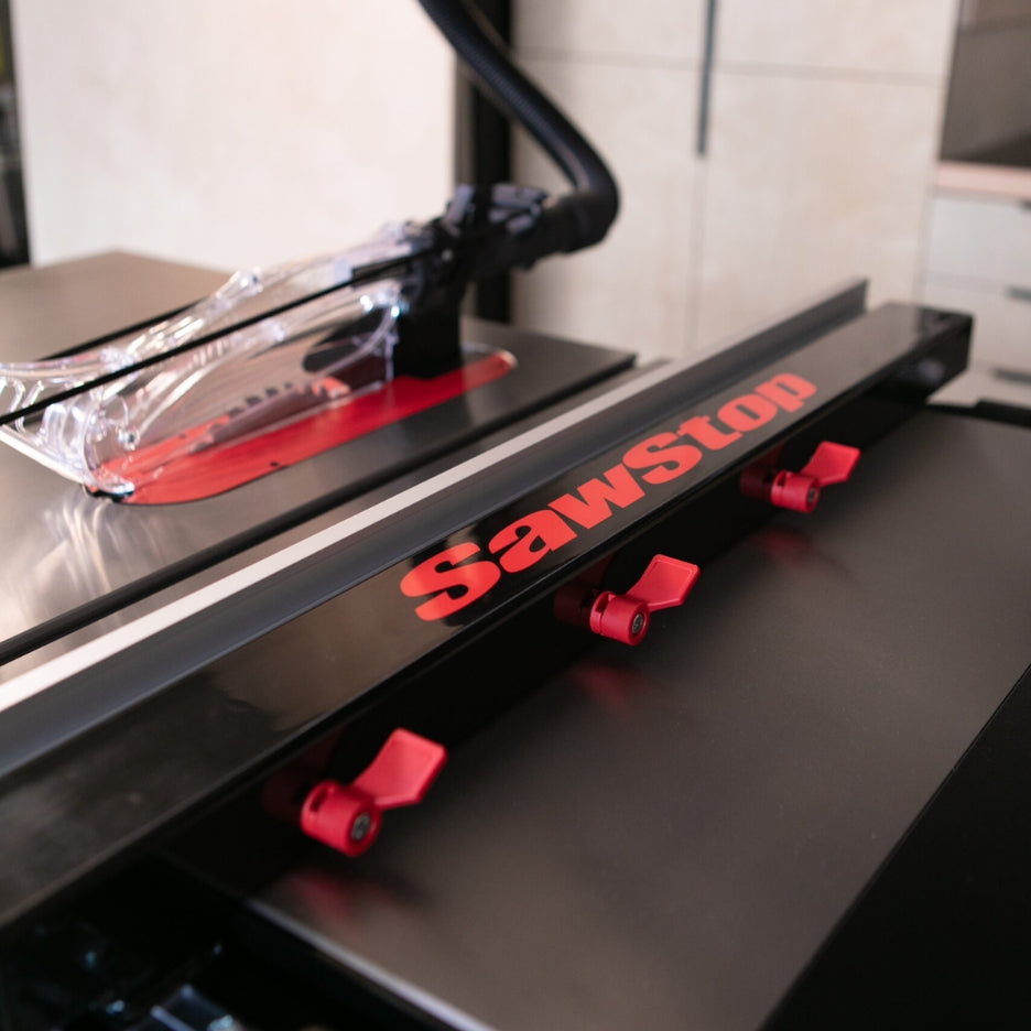 SawStop Professional T-Glide Advance Rip Fence on table saw