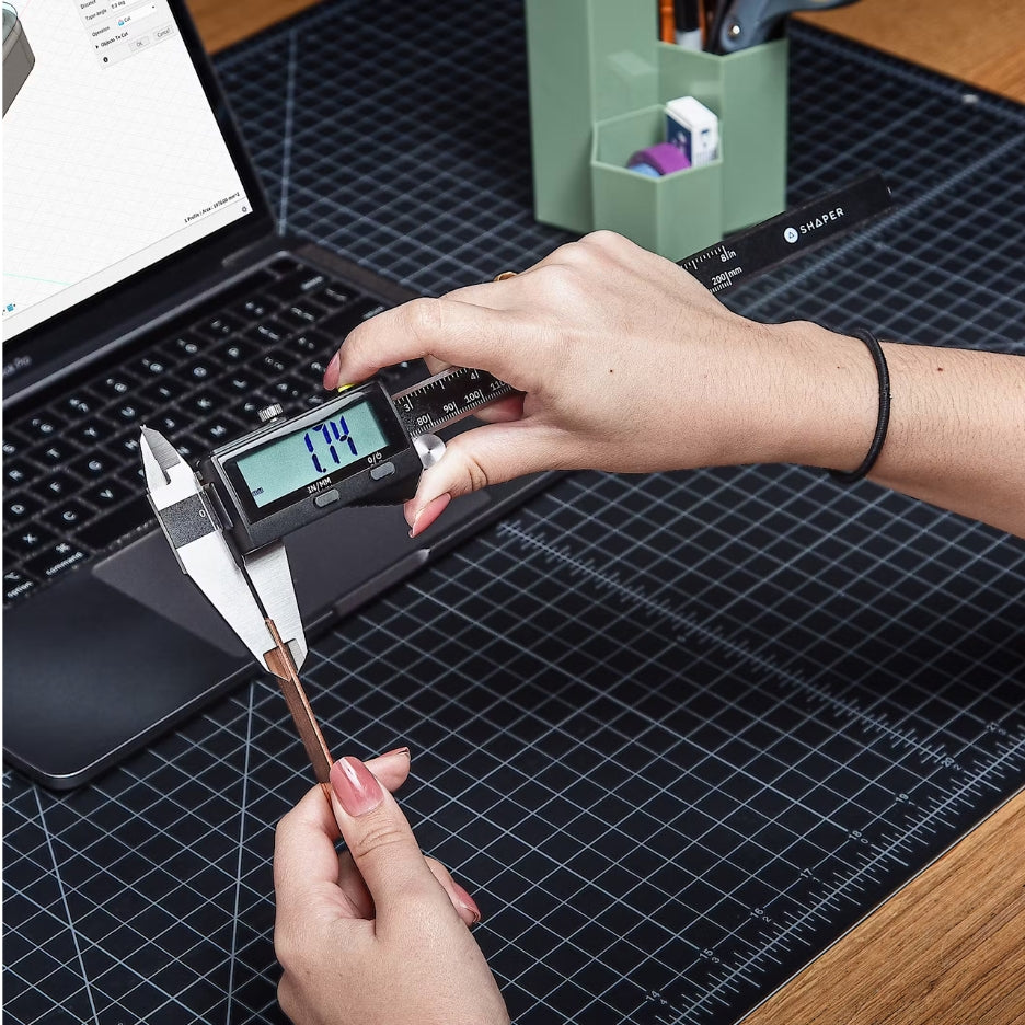 Shaper Tools Connected Caliper measuring