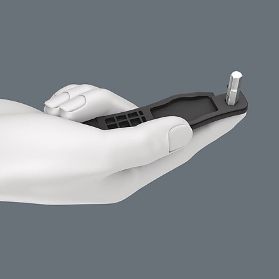 The 1/4" hexagon mounting in the
tyre lever 9502 allows mounting of
a 1/4" bit. In this way, light screw
connections can be conducted.