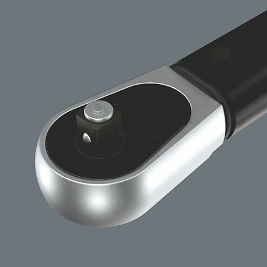 1/2" external square (including
patent-registered socket locking).