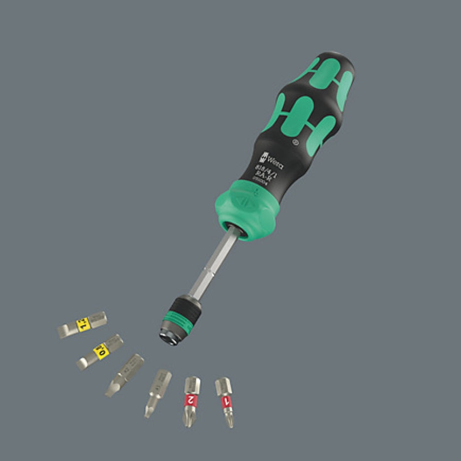 The handle/interchangeable blade
system allows rapid exchange of
the blades required for a wide
range of applications.