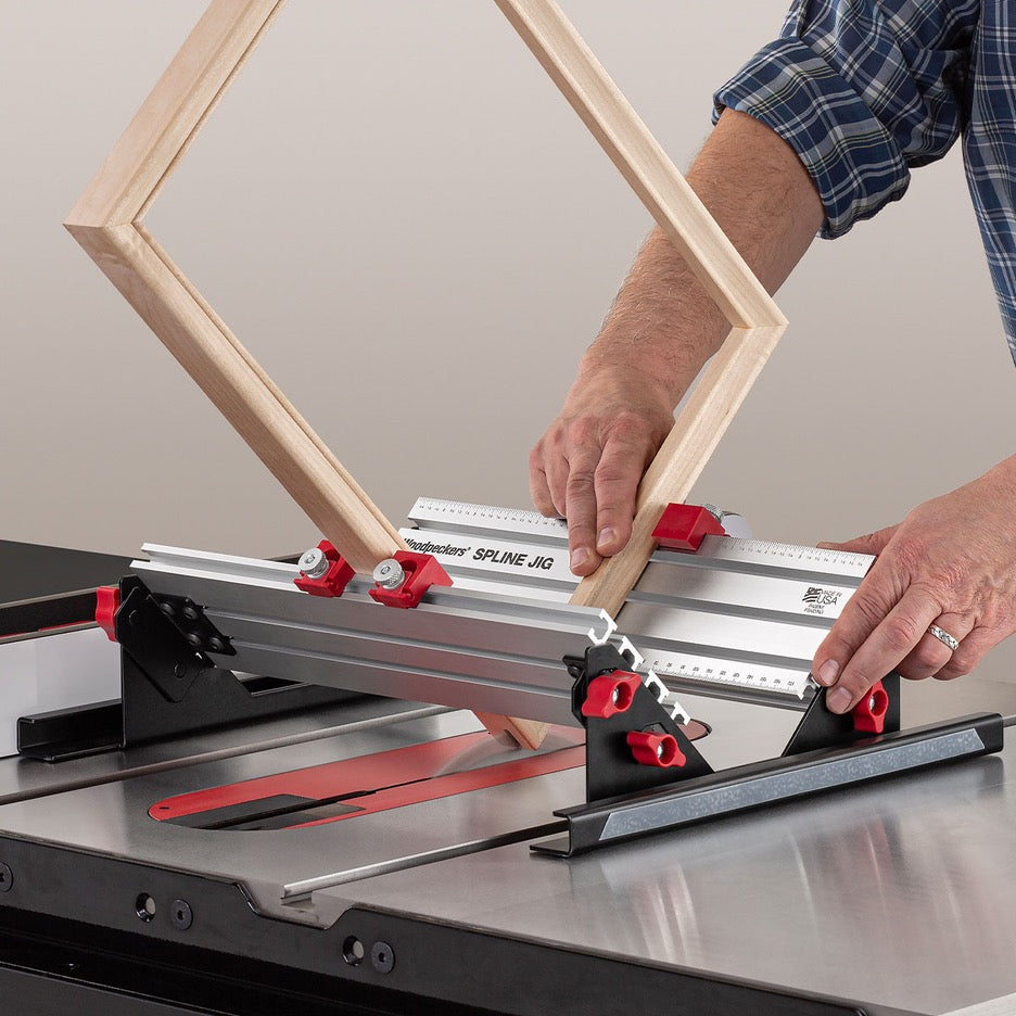 Woodpeckers Spline Jig SPLINE-23 cutting slots for splines in picture frame on table saw