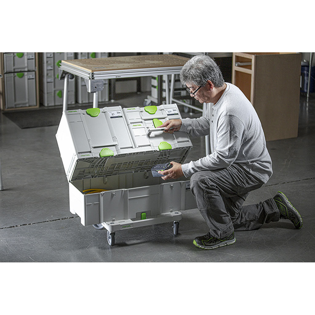 With T-Loc latches, you don't need to remove the toolboxes on top to access the contents of a SYS3 XXL Systainer.