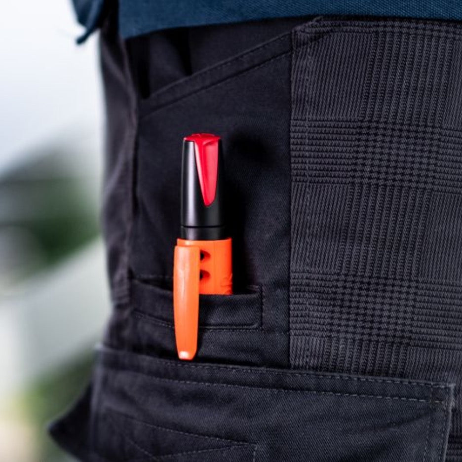 Pica Visor Permanent Markers 990/40 Red in quiver in pocket