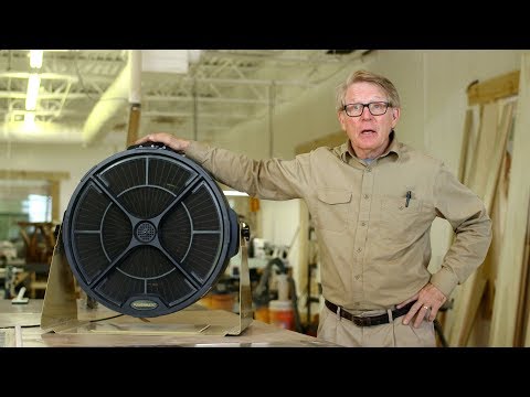 Video overview of the Powermatic AFS 1250 with testimonies from two commercial customers using it in their shops.