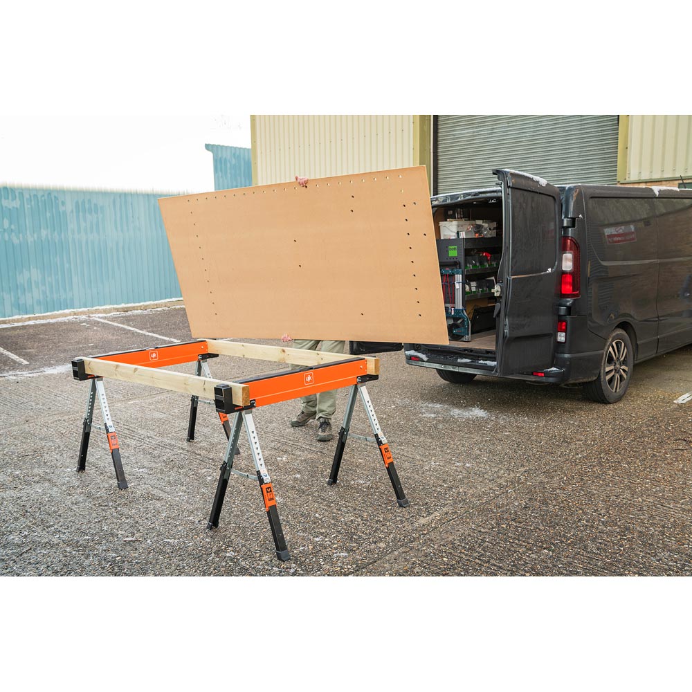 UJK Tools Sawhorses 112146