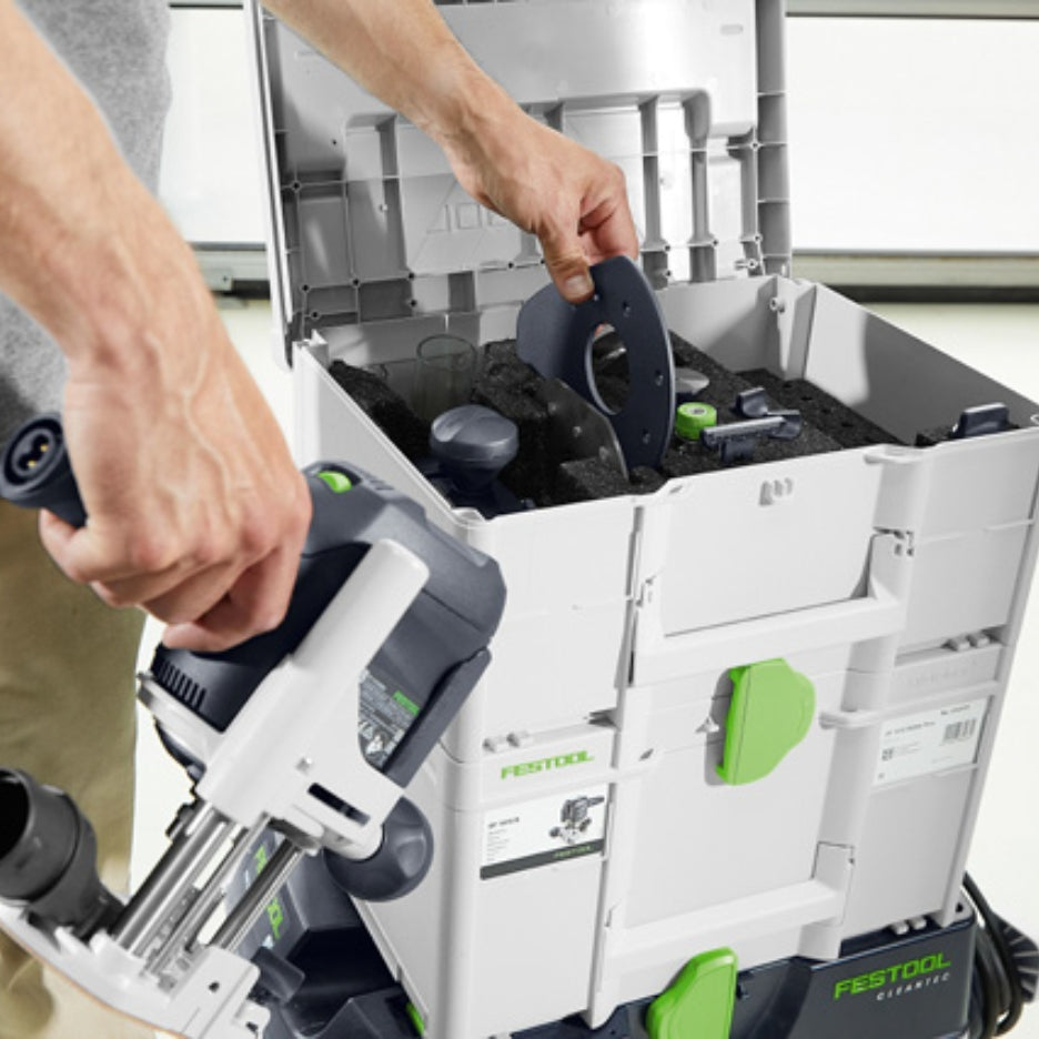 All of the practical accessory parts for
your router are compactly and cleverly
packed in the Systainer³. With your
accessories attached to your router's
Systainer, you can work more efficiently.