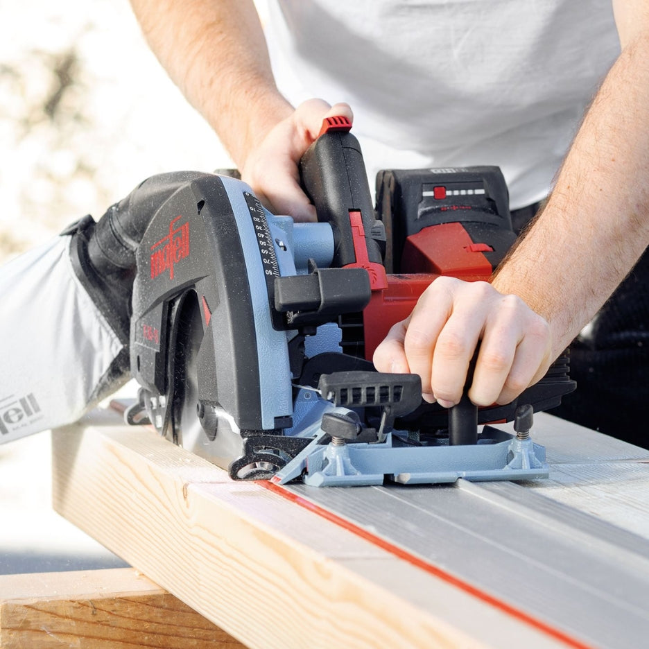 Rip cuts with a guide rail or parallel fence and an ample cutting depth. The two highperformance 18 V batteries of the K 85-18 combine to deliver a sustained output of 36 V.