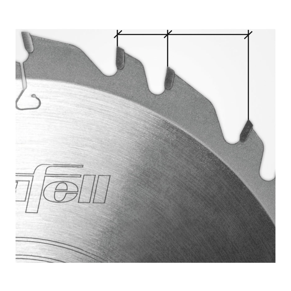 The irregular tooth pitch is instrumental in achieving the new quality of cut. Evidence shows both a reduction in cutting force and an improvement in cutting quality.