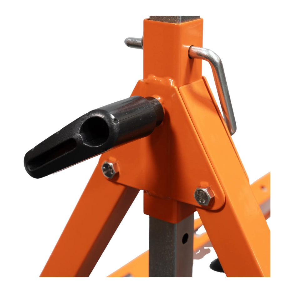 Close-up of UJK Tools Telescopic Trestle lever