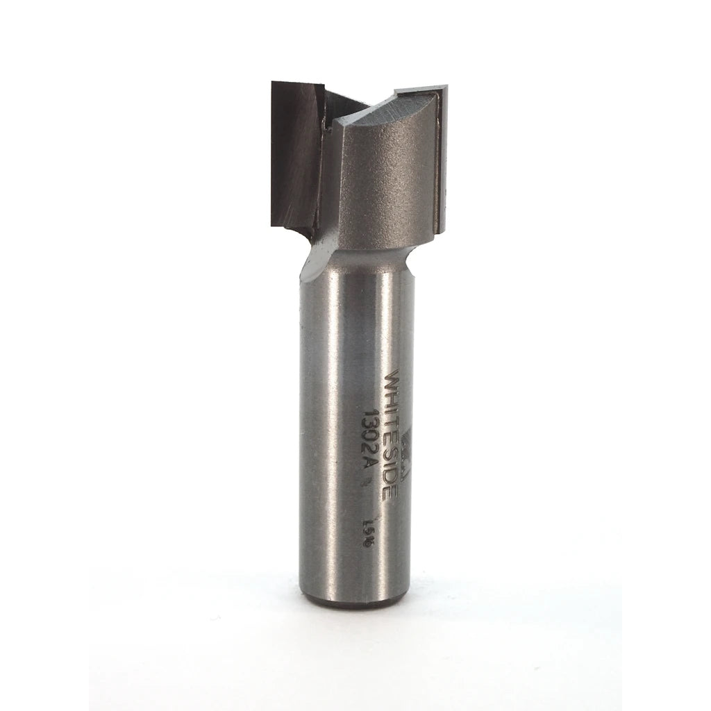 Whiteside 3/4" diameter 2-flute stubby carbide tipped mortising bit with 5/8" cut length and 1/2" shank.