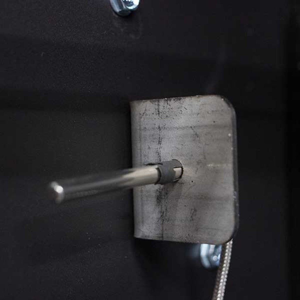 Short thermocoupler installed on a Yoder Smokers pellet grill.