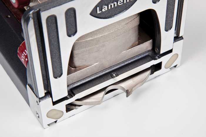 The Lamello Zeta P2 has a finely-machined fence and carbide tipped blade.